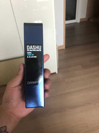 다슈코리아 다슈 맨즈 톤 업 비비로션 40ml — 3.83점을 준 리뷰어가 2018년 5월 올린 사용 사진