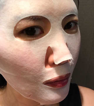더메이런 듀얼 이펙트 스트레치 리프팅 마스크 — 3점을 준 리뷰어가 2017년 3월 올린 사용 사진