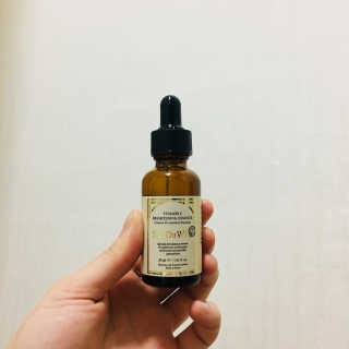 [스킨큐어] 산다화 비타민C 화이트닝 에센스 30ml — 5점을 준 리뷰어가 2019년 6월 올린 사용 사진