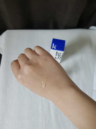 키노닉스 펀더멘탈 하이드레이팅 앰플 부스터 — 5점을 준 리뷰어가 2019년 2월 올린 사용 사진