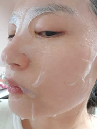 메이베나 1일 1팩 뽑아쓰는 마스크팩 — 4점을 준 리뷰어가 2019년 1월 올린 사용 사진
