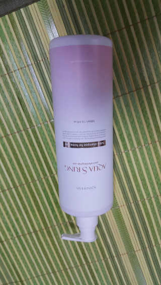 아쿠아큐링 아쿠아S링 퓨어리프레싱 헤어케어 500ml — 4.67점을 준 리뷰어가 2018년 8월 올린 사용 사진