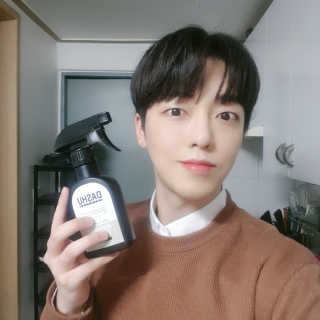 다슈코리아 다슈 솔루션 퍼퓸 데오 바디 스프레이 딥 우디 — 5점을 준 리뷰어가 2020년 3월 올린 사용 사진