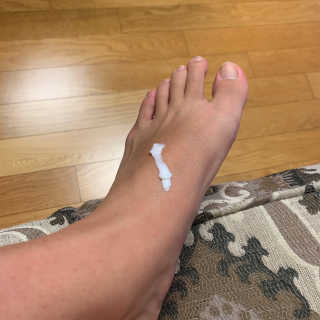 (주)에네스티 에네스티 수안수 실크스킨 풋크림 1+1 — 4.5점을 준 리뷰어가 2019년 10월 올린 사용 사진