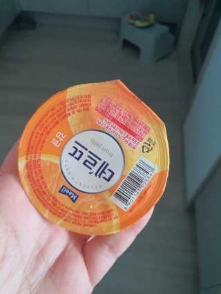 데르뜨 떠먹는 과일 3종, 짜먹는 과일 2종 총 10개 체험 — 5점을 준 리뷰어가 2020년 3월 올린 사용 사진