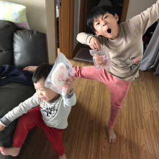닥터로라 닥터롤라 엄마바바 깨끗하게 되지곤약 스폰지 — 5점을 준 리뷰어가 2018년 11월 올린 사용 사진