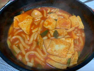 [홍코너떡볶이]옛날떡볶이 인기맛 4팩세트 — 5점을 준 리뷰어가 2019년 11월 올린 사용 사진