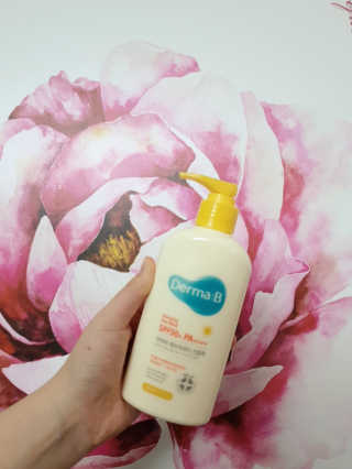 더마비 에브리데이 선블록 SPF50+ PA++++ — 5점을 준 리뷰어가 2019년 4월 올린 사용 사진