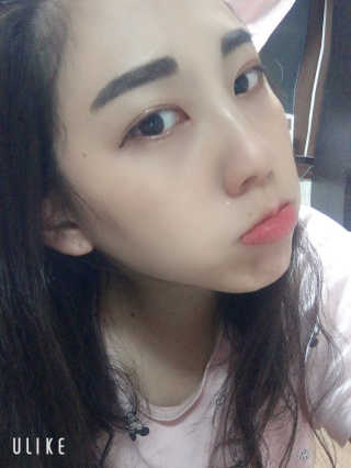 [라보드더마펌] 듀얼 콜라제닉 쿠션 — 5점을 준 리뷰어가 2019년 9월 올린 사용 사진