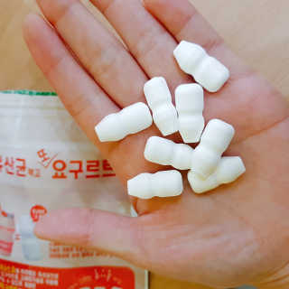 마띠유 생유산균 먹고 또 요구르트도 먹고 30알X2 + 10알X1 — 4.33점을 준 리뷰어가 2018년 8월 올린 사용 사진