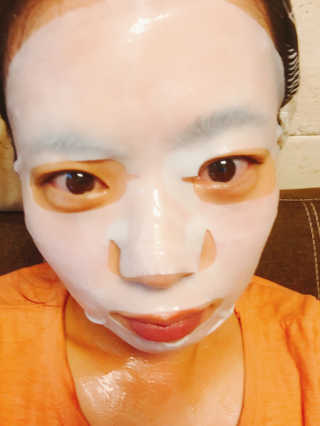 초코무 코스메틱스 초코무 모이스쳐 허니 마스크팩 — 5점을 준 리뷰어가 2018년 7월 올린 사용 사진