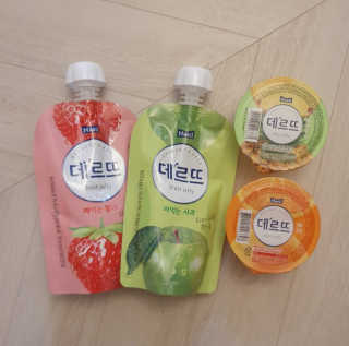 데르뜨 떠먹는 과일 3종, 짜먹는 과일 2종 총 10개 체험 — 5점을 준 리뷰어가 2020년 3월 올린 사용 사진