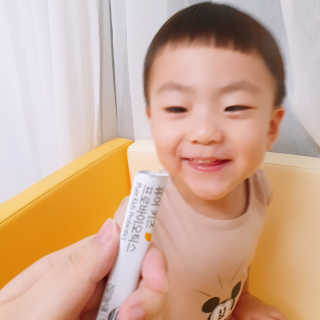 네츄럴굿띵스 퓨어 키즈 프로바이오틱스 60포 — 4.5점을 준 리뷰어가 2019년 8월 올린 사용 사진