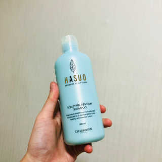 셀리본 하수오 내츄럴 프리벤션 탈모관리 샴푸 300ml — 5점을 준 리뷰어가 2019년 11월 올린 사용 사진