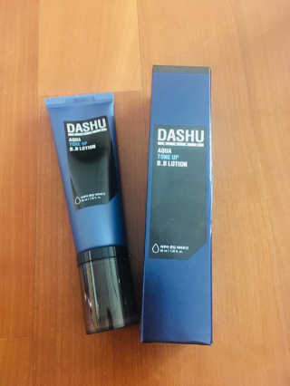 다슈코리아 다슈 맨즈 톤 업 비비로션 40ml — 4.17점을 준 리뷰어가 2018년 5월 올린 사용 사진