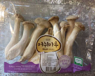 뜰아채유통 춘천닭갈비덮밥소스와 머쉬마루 버섯 — 5점을 준 리뷰어가 2018년 10월 올린 사용 사진