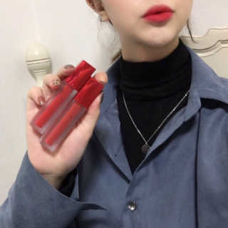 [블랙루즈] 에어 핏 벨벳틴트 시즌1 7종 중 택1+랜덤1 — 4.67점을 준 리뷰어가 2018년 11월 올린 사용 사진