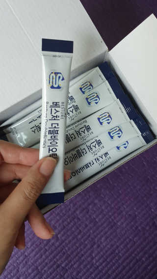 베스처 더블바이오틱스 100포 x 1박스 — 5점을 준 리뷰어가 2019년 7월 올린 사용 사진