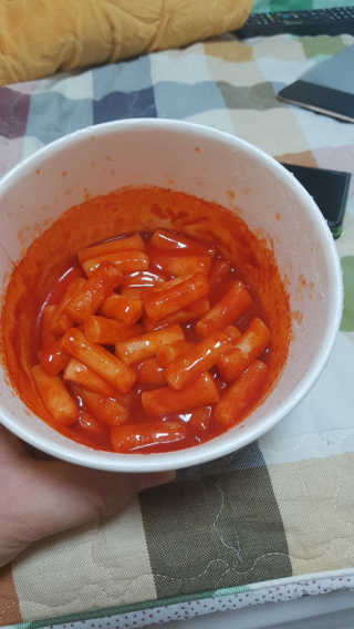 청담동말자싸롱 말자네떡볶이4EA말자네빠삭빠삭감튀5EA — 4.33점을 준 리뷰어가 2019년 1월 올린 사용 사진