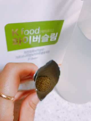 두루원 똥기사의 Kfood 화이버슬림 — 5점을 준 리뷰어가 2018년 7월 올린 사용 사진