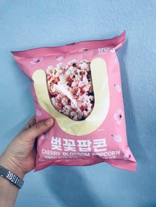 GS25 벚꽃 팝콘 + 벚꽃스파클링 + 벚꽃 청포도 에이드 — 4.67점을 준 리뷰어가 2018년 3월 올린 사용 사진