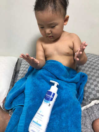 무스텔라 이드라 베베 바디 로션 — 5점을 준 리뷰어가 2018년 9월 올린 사용 사진