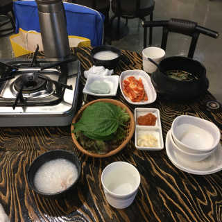 고향원조숯불닭갈비 [고향산천원조숯불닭갈비] 뼈없는 숯불닭갈비 2인세트 — 4.67점을 준 리뷰어가 2018년 9월 올린 사용 사진