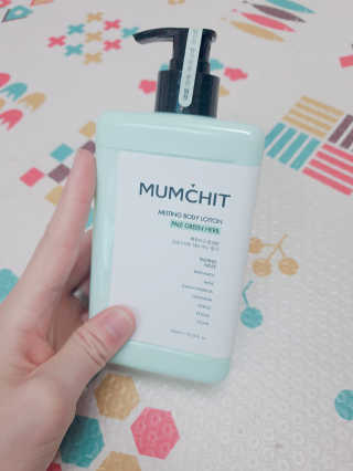 멈칫(MUMCHIT) 멜팅 바디로션 — 3.83점을 준 리뷰어가 2018년 12월 올린 사용 사진