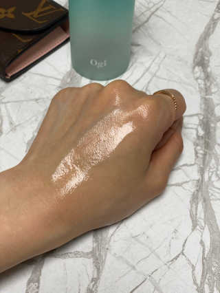 오지아이 워터 밤 모이스처 스킨 에센스 180ml — 5점을 준 리뷰어가 2020년 1월 올린 사용 사진