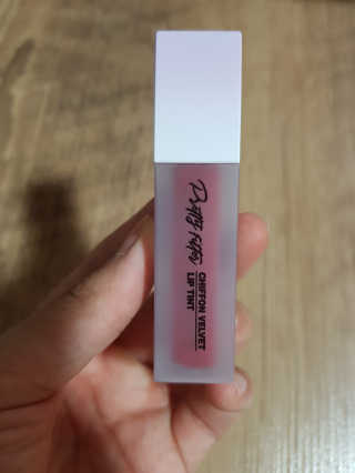 터치인솔 프리티필터 쉬폰 벨벳 립틴트 — 4점을 준 리뷰어가 2018년 10월 올린 사용 사진