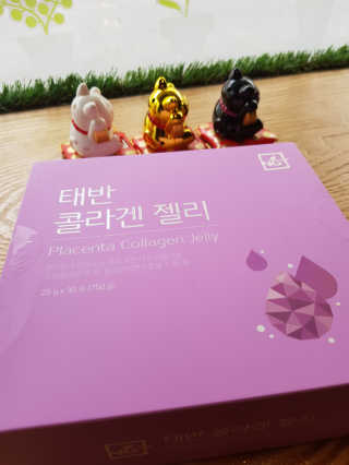 네츄럴굿띵스 태반 콜라겐 젤리 15포 — 4.5점을 준 리뷰어가 2019년 3월 올린 사용 사진