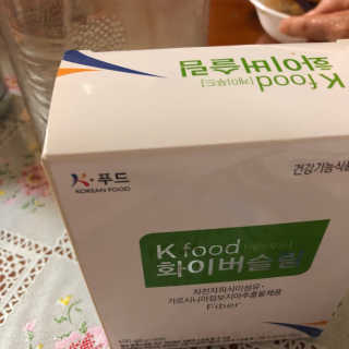 두루원 똥기사의 Kfood 화이버슬림 — 4.33점을 준 리뷰어가 2018년 8월 올린 사용 사진