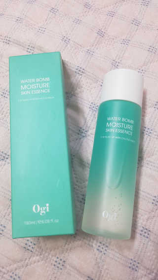 오지아이 워터 밤 모이스처 스킨 에센스 180ml — 5점을 준 리뷰어가 2020년 1월 올린 사용 사진