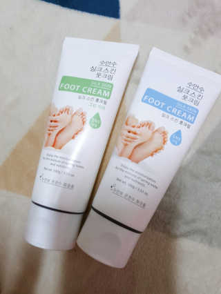 (주)에네스티 에네스티 수안수 실크스킨 풋크림 1+1 — 5점을 준 리뷰어가 2019년 11월 올린 사용 사진