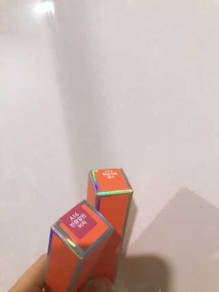[블랙루즈] 에어 핏 벨벳 틴트3 택1+랜덤1 — 5점을 준 리뷰어가 2019년 3월 올린 사용 사진