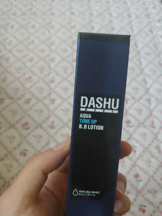 다슈코리아 다슈 맨즈 톤 업 비비로션 40ml — 4.17점을 준 리뷰어가 2018년 5월 올린 사용 사진