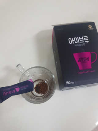 한국맥널티 아이브루 헤이즐넛향 100T — 4점을 준 리뷰어가 2019년 10월 올린 사용 사진