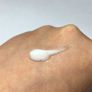 엘리자베카 펩타이드 쓰리디 픽스 슈팅 버블 페이셜 에센스 — 4.67점을 준 리뷰어가 2018년 1월 올린 사용 사진