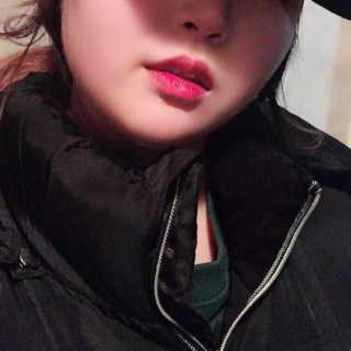 JM솔루션 물광 커버 파운데이션 럭셔리 — 4.5점을 준 리뷰어가 2019년 1월 올린 사용 사진