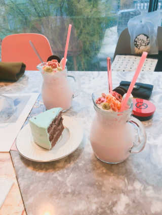 [밴보시부티크] 아메리카노2잔+오늘의케이크 — 3.5점을 준 리뷰어가 2019년 4월 올린 사용 사진
