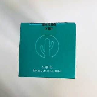 오지아이 워터 밤 모이스처 스킨 에센스 180ml — 5점을 준 리뷰어가 2019년 12월 올린 사용 사진