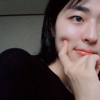 라로슈포제 유비데아 XL 톤업 라이트 크림 — 4점을 준 리뷰어가 2018년 4월 올린 사용 사진