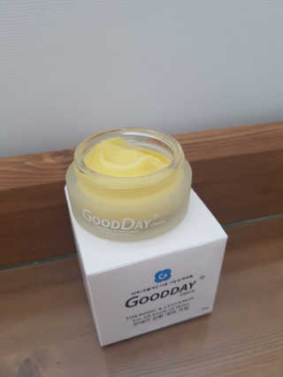 GoodDay Skincare GoodDay 강황 크림 — 5점을 준 리뷰어가 2019년 6월 올린 사용 사진