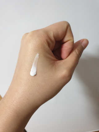 메이메리 쓰리이펙츠 모이스처 톤업크림 50ml — 4점을 준 리뷰어가 2020년 1월 올린 사용 사진