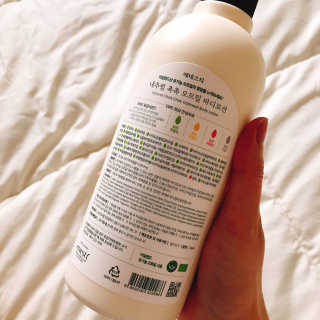 (주)에네스티 내추럴 촉촉  오트밀 바디로션 500ml — 4점을 준 리뷰어가 2020년 2월 올린 사용 사진