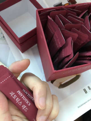겁먹지마 다이어트유산균 피토틱스레드 — 4점을 준 리뷰어가 2019년 5월 올린 사용 사진