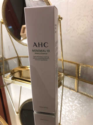 AHC 에이 에이치 씨 미니멀 10 워터리 에센스 — 4.5점을 준 리뷰어가 2018년 11월 올린 사용 사진
