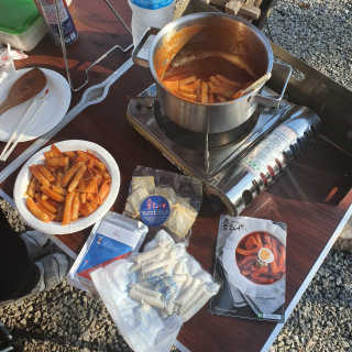 잠실맛집,홍코너떡볶이가우리집에[옛날맛,짜장맛옵션] — 5점을 준 리뷰어가 2019년 11월 올린 사용 사진
