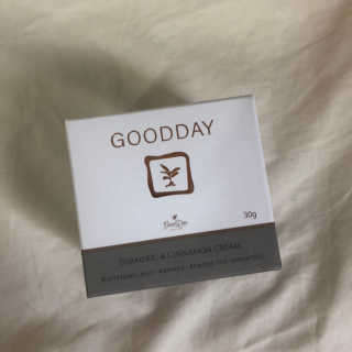 GoodDay Skincare GoodDay 강황 크림 — 5점을 준 리뷰어가 2019년 8월 올린 사용 사진