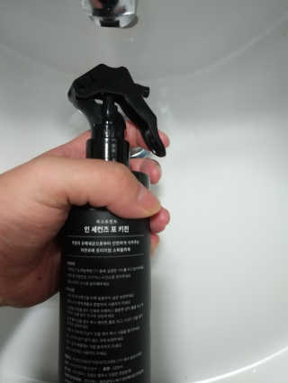PEACE MOMENT 피스모먼트 인세컨즈포키친 320mL 천연살균소독제 — 5점을 준 리뷰어가 2019년 2월 올린 사용 사진